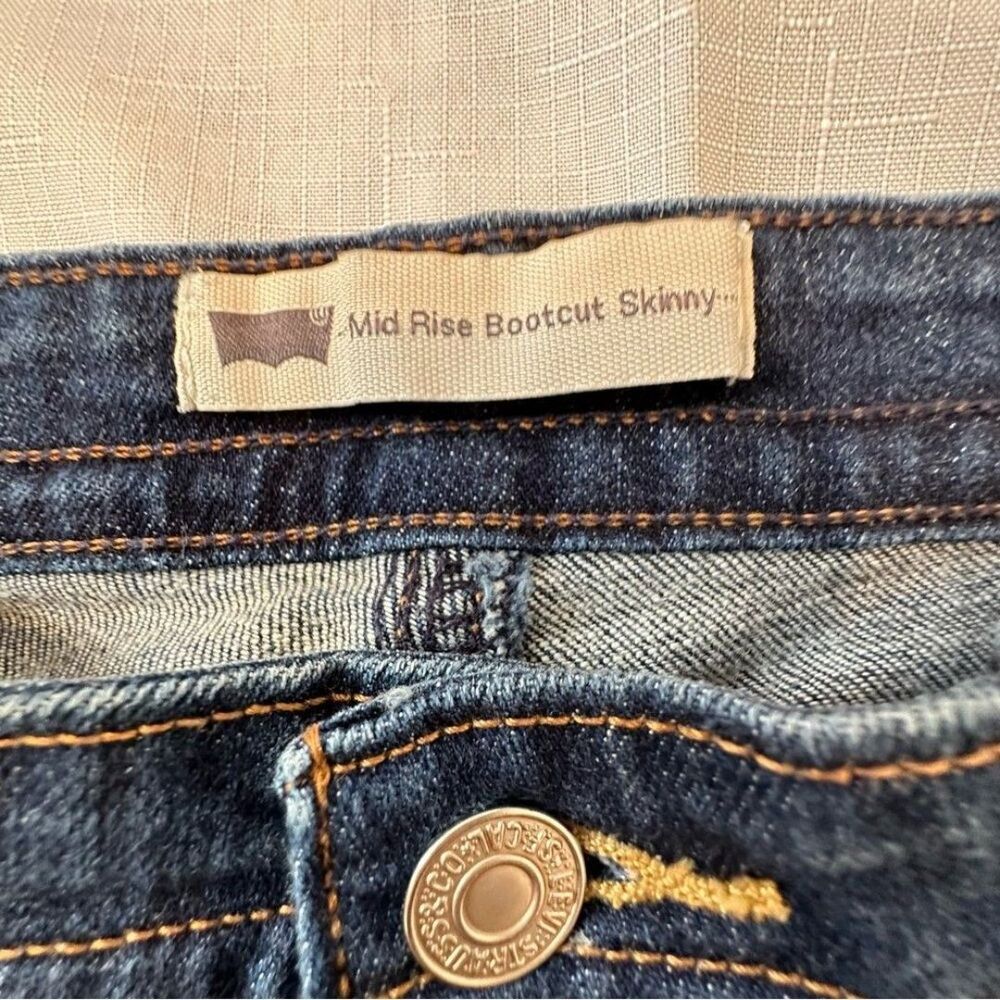 Levi Mid Rise Boot Cut Jeans - Picture 7 of 12